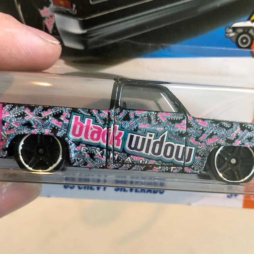 '83 Chevy Silverado - Black Widow